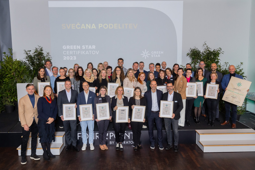 241212_ESG_Podelitev certifikata CER.jpg